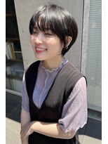 グランマッシュ(Granmash)&nbsp;ダークカラー・ショート・ボブ・白髪ぼかし・30代・40代