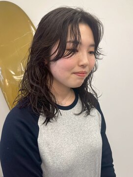 ヌビラ(Nubira) ミディアムヘア/ウルフパーマ/ナチュラルパーマ/西千葉