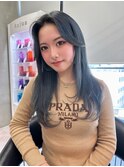 ミディアムヘア暗めカラーデザインカラーフェイスフレーミング