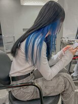 モノトーン(MONOTONE)&nbsp;黒髪×青色イヤリング