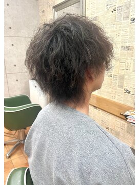 ベルナ(BELUNA) ツイスト.ウルフ.スパイラルミディーパーマ☆