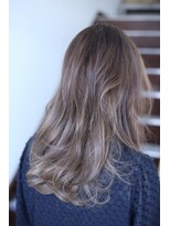 アーチ(ARCH)&nbsp;ナチュラルアッシュ×グレーアッシュハイライト×バレイヤージュ