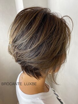 ラトリエ ブロカント 立川北口店(L'atelier BROCANTE) くすみカラー ショートボブ 前下がり 大人かわいい 小顔