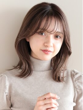 アフロート ギンザ(AFLOAT GINZA) 20代30代40代大人可愛い 透け感くすみカラー 外はねミディアム