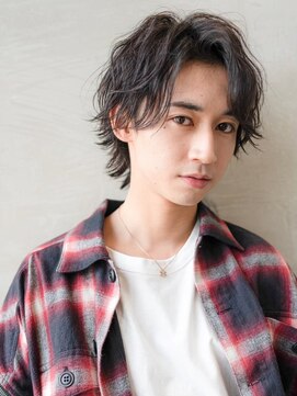 メゾンバイハバナ(maison by HAVANA) メンズカットセンターパートツイストスパイラルパーマ