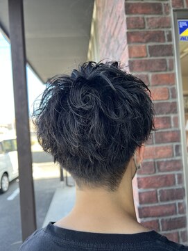 イーハトーヴ(IHATOV) ゆるめツイストスパイラルパーマ/30代40代