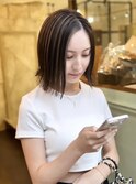 ナチュラルハイライト×切りっぱなしボブ