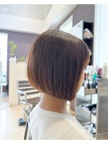 イースト(YEAST)&nbsp;前下がりボブ