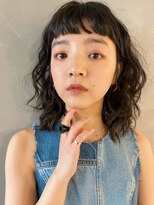 デニムに似合うカジュアルメイク