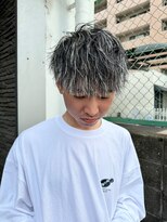 ハイバレーヘアーメゾン(HIGH VALLEY HAIRMAISON) 今1番おしゃれ!ホワイトメッシュメンズハイライト岡山南中央町