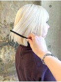【mai】透明感ホワイトブロンド憧れの抜きっぱなしカラー