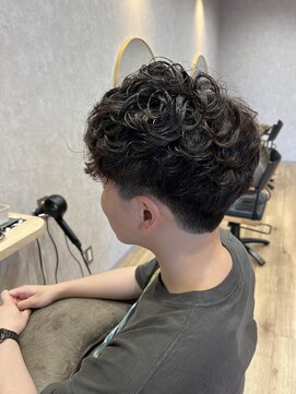 ボーンブライト(born bright) マッシュスパイラルパーマ