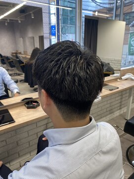 モク(mok) 束感ショート