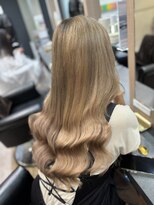 ラピス 横浜(Lapis)&nbsp;ミルクティーベージュカラーブリーチカラーシールエクステ