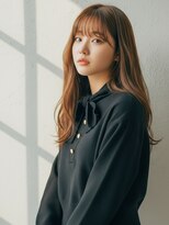 コトナ 越谷店 ロングヘアー/透明感ベージュカラー/小顔ウルフレイヤー/越谷