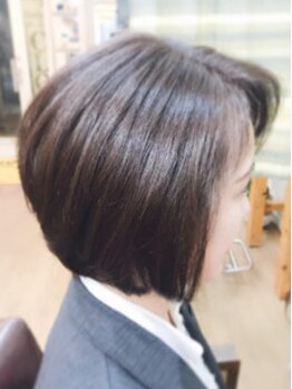 大人女性の髪のお悩みに合わせたカラーをご提案！ダメージレスで、艶やかな美しい仕上がりを実現☆