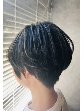 ヘアサロンM 新宿 ニュアンスショート