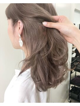 アライブ キチジョウジ(ALIVE Kichijoji) 【ALIVE吉祥寺】ミルクベージュ シースルーカラー