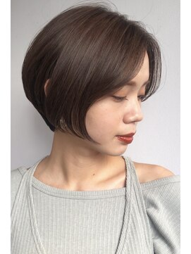 ノーヴェ(Nove) 大人ショート