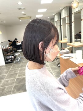 シンス(Since) こっくりブラウンとボブの相性　　中村隆一