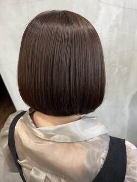 ティティ(TiTi) 20.30.40.50代 パープルカラー ボブスタイル[TiTi_福田りの]