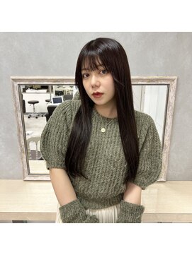 グロウ 秋葉原(grow) プルエクステで地毛っぽい暗髪ロング