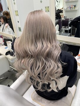 ラピス 池袋(Lapis) ホワイトベージュ☆