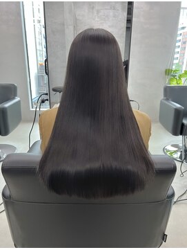 ネイヴィル 銀座(navile) 透明感たっぷりグレージュ