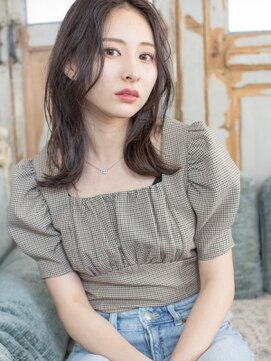 アマリス(Amaris) 顔周りレイヤースタイル20代/30代/40代/庭瀬