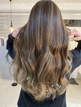 プルメリアドット(Plumeria.) ハイライト x 髪質改善