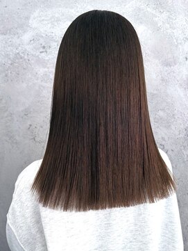 ニューカマー バイ ヘッドライト シブヤ(NEW COMER by HEADLIGHT shibuya) 【切りっぱなしセミロング】こっくりブラウン