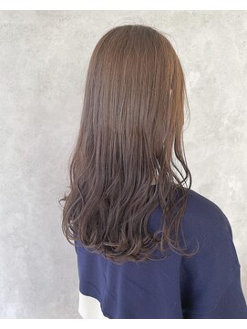 ニューカマー バイ ヘッドライト シブヤ(NEW COMER by HEADLIGHT shibuya) モカブラウン×ロングスタイル