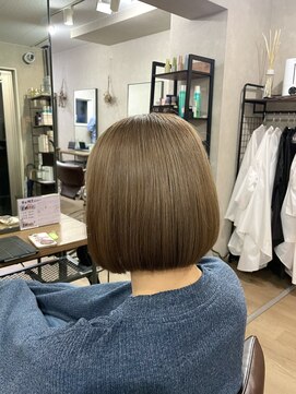 アルレン(Allen) くすみベージュ ブリーチカラー レディース 宇都宮