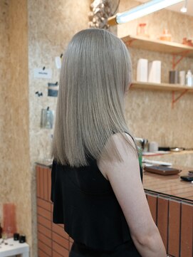 ジュール(JOULE'S) ハイトーン/ダブルカラー/ブリーチ/ホワイト/ベージュ/グレージ