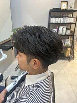 ニーズヘアー(Needs hair) 直毛の方にオススメ！ビジネスニュアンスカール