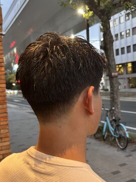 スキンフェードツーブロック刈り上げジェットモヒカンマンバン