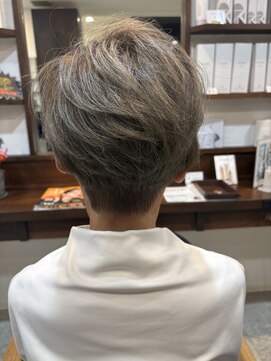 刈り上げショート