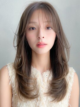 アグノス 青山(Agnos) 大人ガーリー似合わせミディアムレイヤーカットダークアッシュ