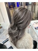 ハイライトミディアムヘア暗めカラーデザインカラー