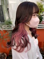 モモ(momo) 人気インナーカラー/イヤリングカラー/ピンクベージュ/原宿新宿