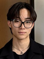 インブルーム(In Bloom) センターパート 韓国ヘア カルマパーマ 黒髪 マッシュヘア 20代