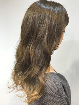グッデイ ヘアー(GOOD DAY HAIR) 【GOOD DAY HAIR】《アッシュベージュ×フリンジカラー》 下北沢