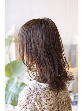 リラ ヘア サロン(rela hair salon) ナチュラルベージュ×ハイライト×ミディアムレイヤー