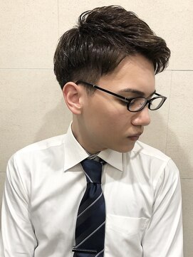 グレイスフル バーバープラチナム 六本木店(Graceful Barber platinum) かきあげバング爽やかビジネスマンスタイル＜理容室＞