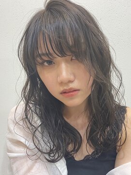 エル(EL by green) 《tomi》ミディアムスタイル×グレージュ