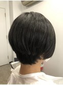 ナチュラル前下がりボブ