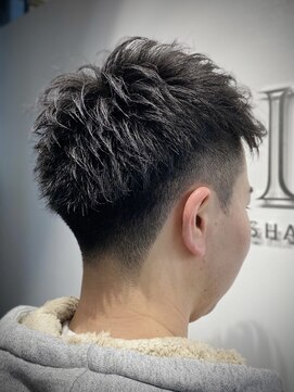 リバティシェアバーバー 銀座(LIBERTY SHARE BARBER) 刈り上げバングアップショート/ツーブロック