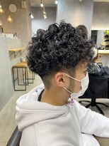 トハコ(&haco)&nbsp;ツーブロ×プードルパーマ☆