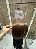後ろ姿が美人な大人の縮毛矯正