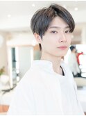 かきあげバングアッシュブラックウルフ短髪モテ髪